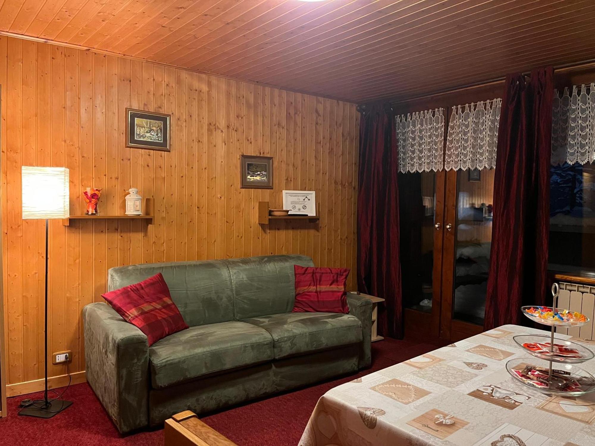 Soldanella Cervinia Apartment Vda Vacanze In Vetta Cir 0253 브루일서비니아 외부 사진